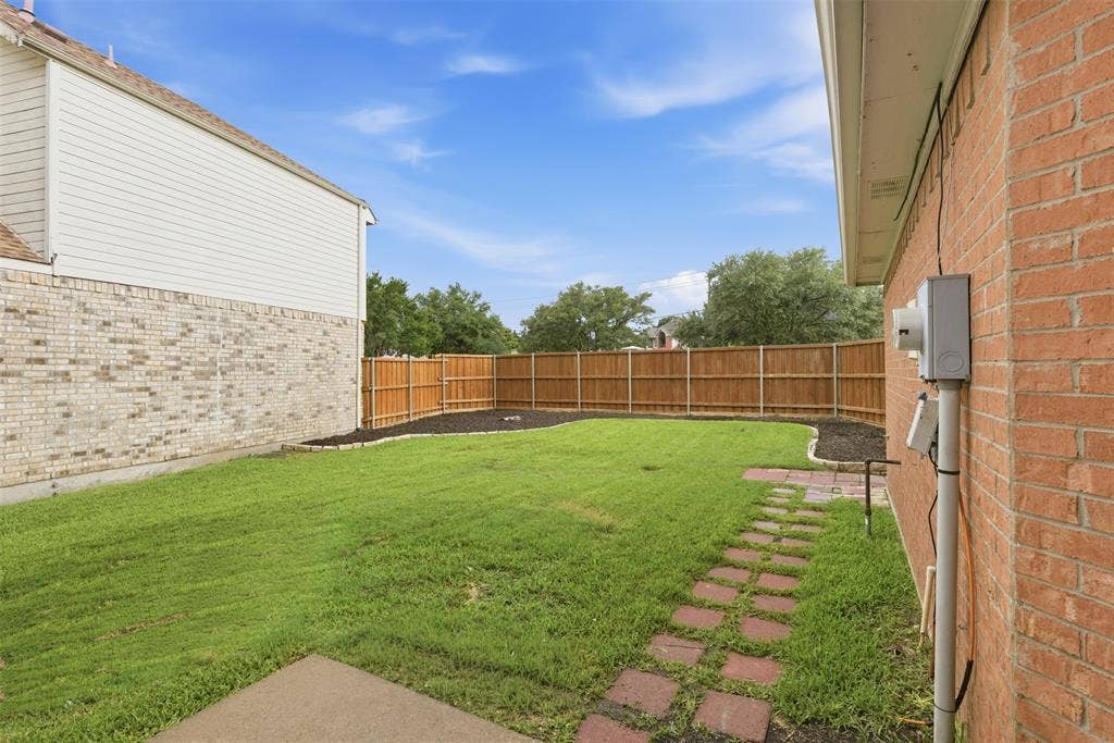 3221 Corning Drive, Plano, TX 75023 3221 Corning Drive, Plano, TX 75023