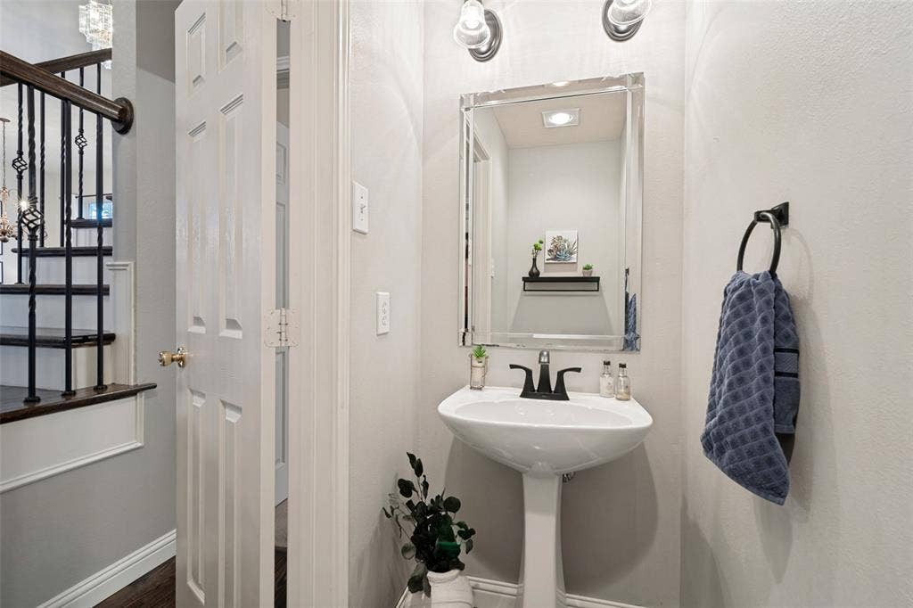 5005 Harborview Boulevard, Rowlett, TX 75088 5005 Harborview Boulevard, Rowlett, TX 75088