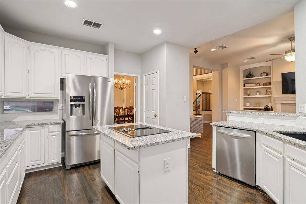 5005 Harborview Boulevard, Rowlett, TX 75088 5005 Harborview Boulevard, Rowlett, TX 75088