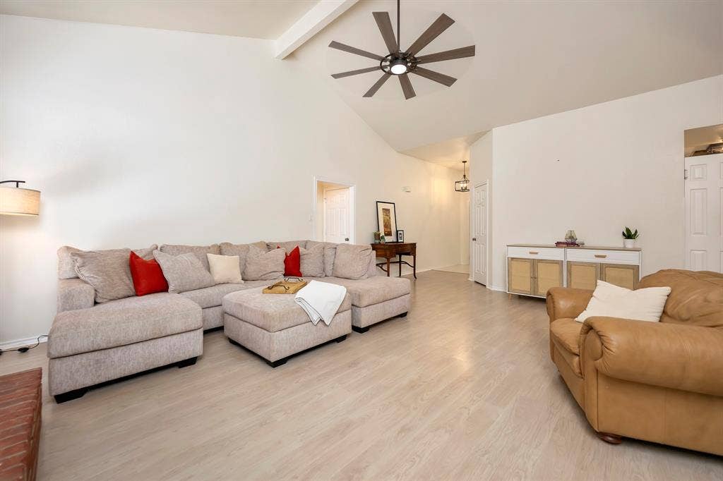 2214 New Mill Lane, Arlington, TX 76012