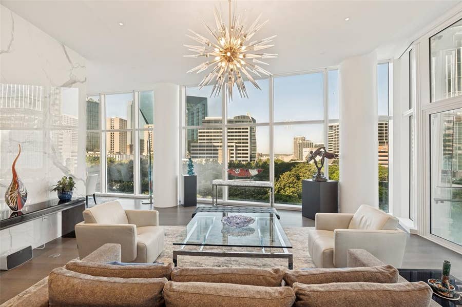 Property photo for 1918 Olive Street, #401, Dallas, TX
