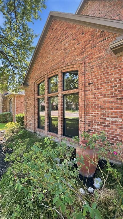 4314 Brooktree Lane, Dallas, TX 75287 New Windows