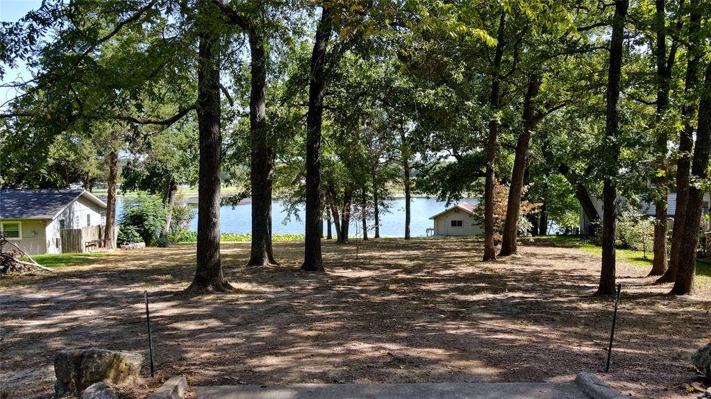 5449 Impala Point Drive, Athens, TX 75752 5449 Impala Point Drive, Athens, TX 75752