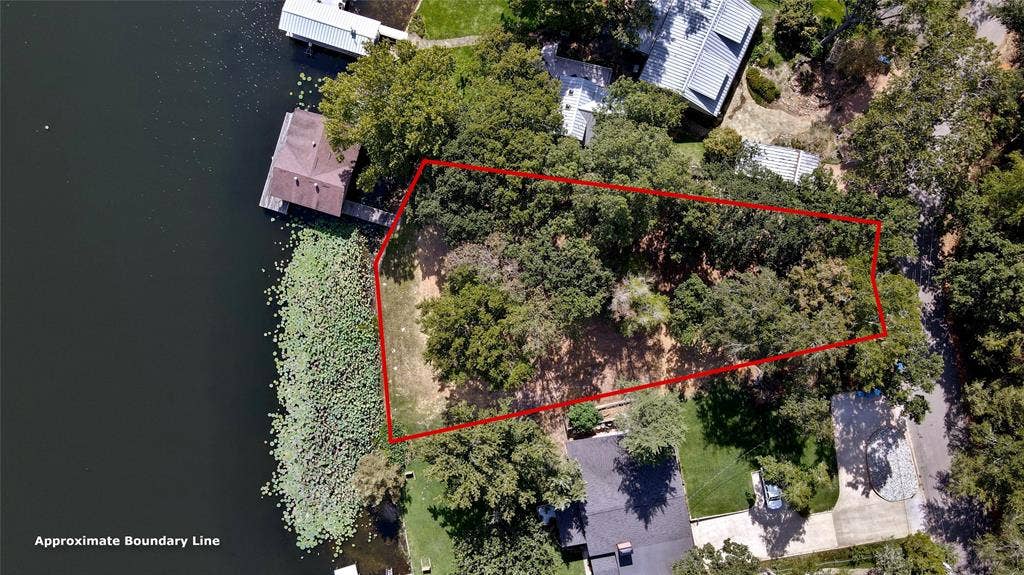 5449 Impala Point Drive, Athens, TX 75752 *Property Lines are approximate.