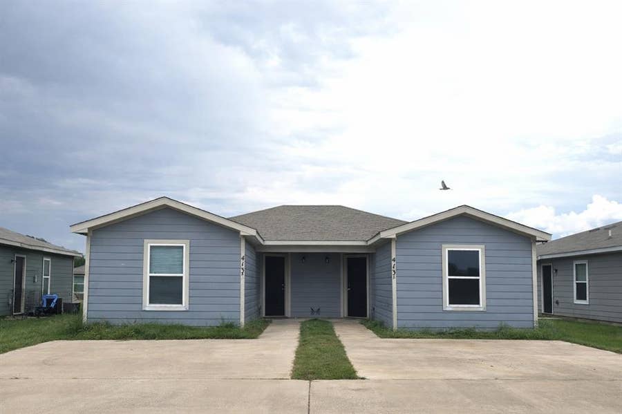 Property photo for 413 County Line Road, #A & B, Mabank, TX