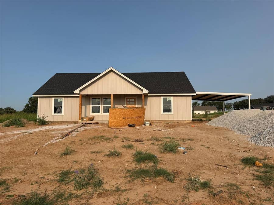 Property photo for 1017 Virgil Court, Springtown, TX