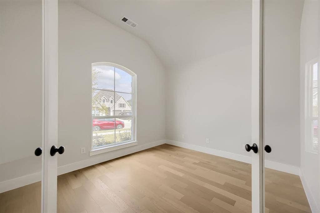 1281 White Pine Drive, Haslet, TX 76052 1281 White Pine Drive, Haslet, TX 76052