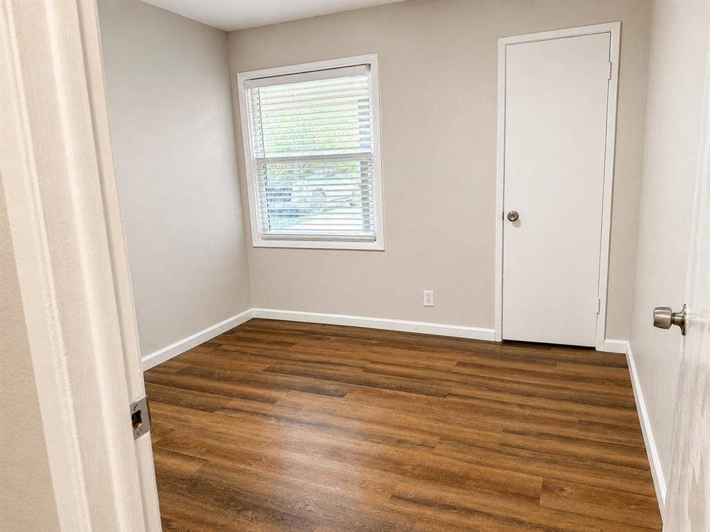 901 Melrose Drive, Richardson, TX 75080 Secondary bedroom without staging