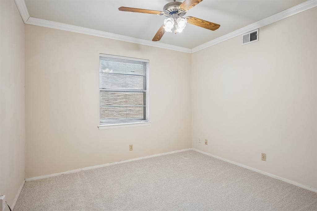 902 N Lindale Lane, Richardson, TX 75080 3 additional guest bedrooms ideal for kids' rooms or a home office.