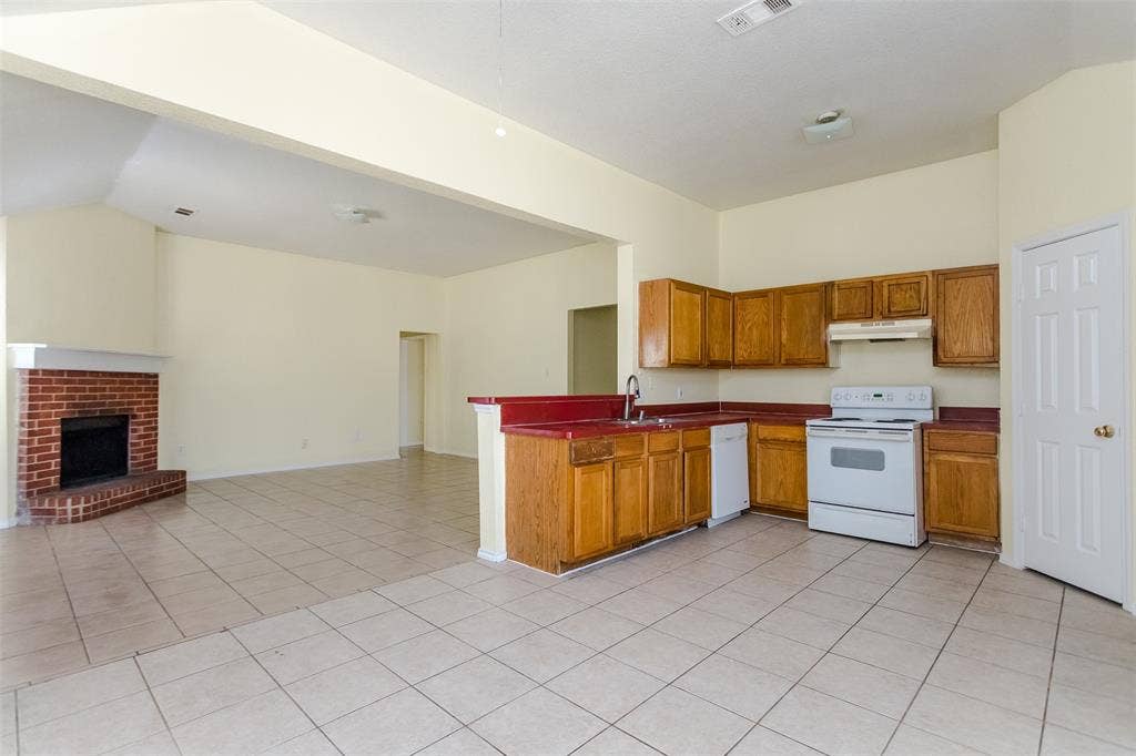 1015 Balkan Drive, Lancaster, TX 75134 1015 Balkan Drive, Lancaster, TX 75134