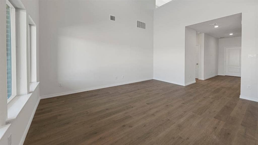8425 Everly Drive, Garland, TX 75043 8425 Everly Drive, Garland, TX 75043