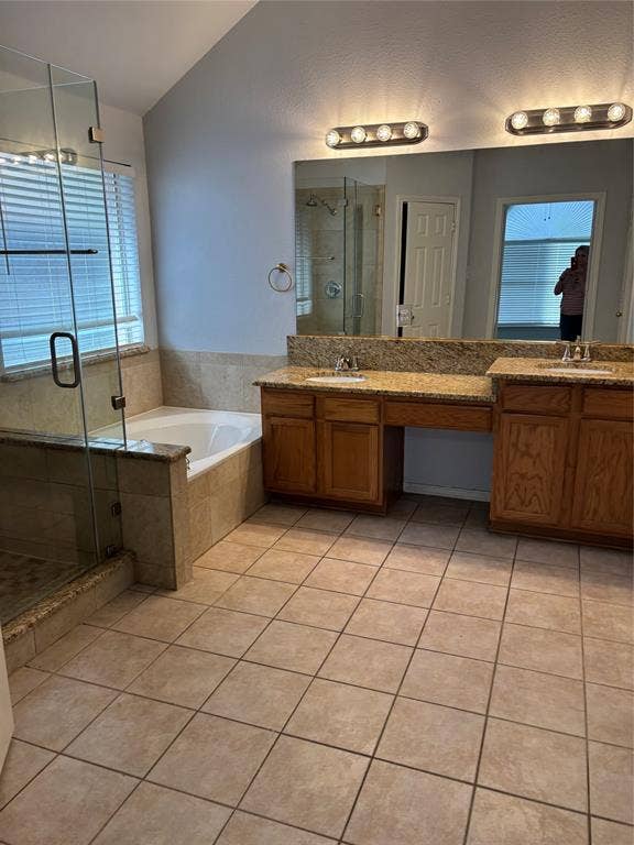 9304 daystar, Plano, TX 75025 Master Bath