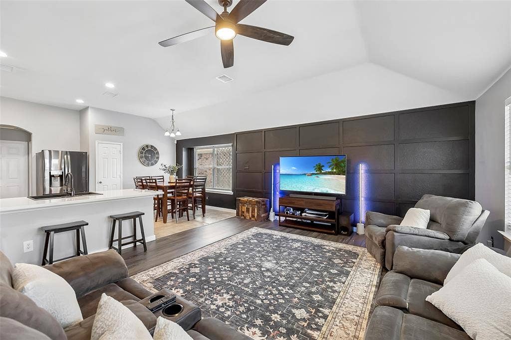 821 Austin Lane, Lavon, TX 75166 821 Austin Lane, Lavon, TX 75166