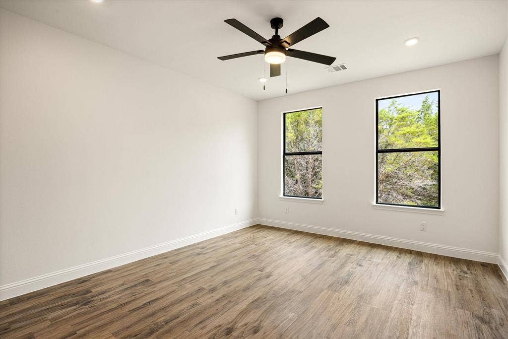5714 Barkridge Drive, Granbury, TX 76048 5714 Barkridge Drive, Granbury, TX 76048