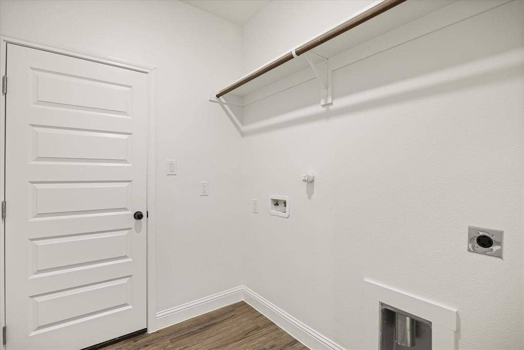 5714 Barkridge Drive, Granbury, TX 76048 5714 Barkridge Drive, Granbury, TX 76048