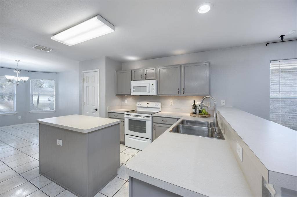 2506 Buckskin Drive, McKinney, TX 75071 2506 Buckskin Drive, McKinney, TX 75071