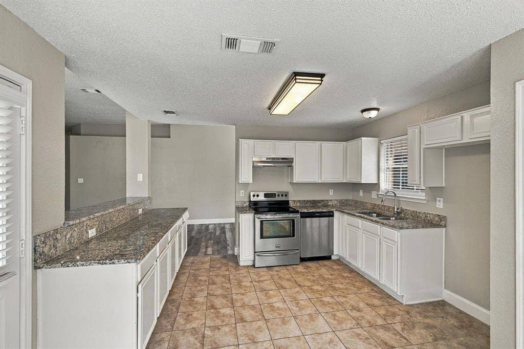 1107 Chancellorsville Parkway, Grand Prairie, TX 75052 1107 Chancellorsville Parkway, Grand Prairie, TX 75052
