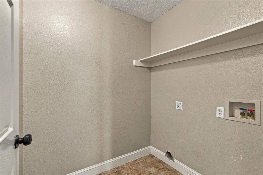 1107 Chancellorsville Parkway, Grand Prairie, TX 75052 1107 Chancellorsville Parkway, Grand Prairie, TX 75052
