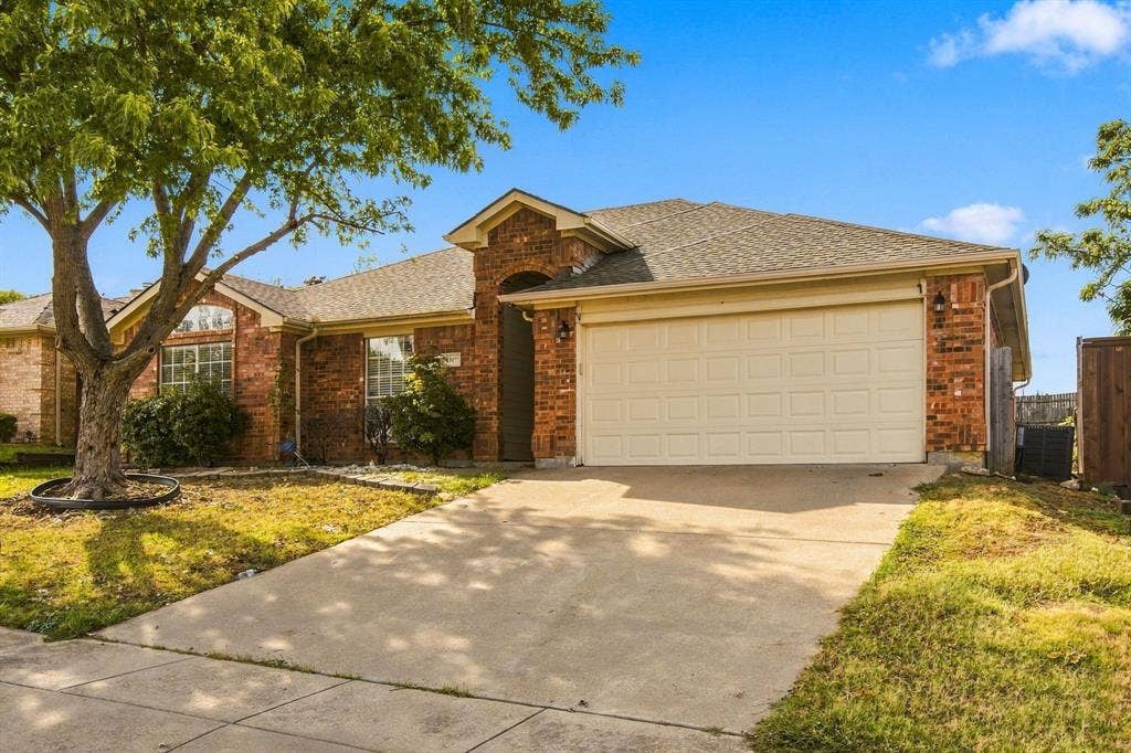 1107 Chancellorsville Parkway, Grand Prairie, TX 75052 1107 Chancellorsville Parkway, Grand Prairie, TX 75052