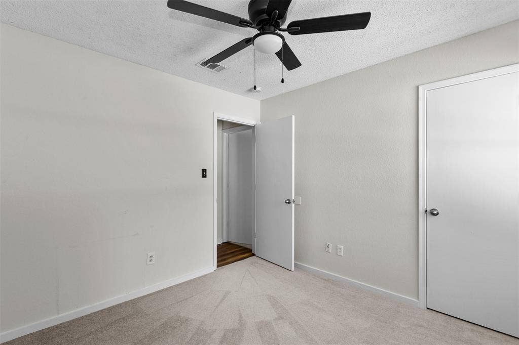 5001 Darrow Lane, Arlington, TX 76017 5001 Darrow Lane, Arlington, TX 76017