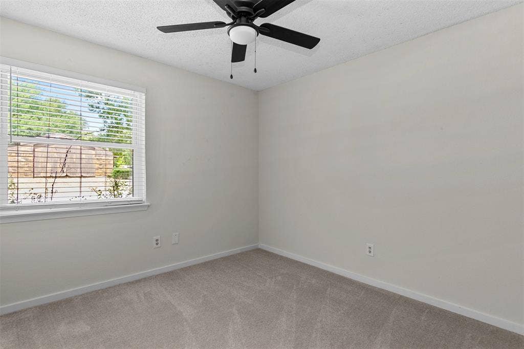 5001 Darrow Lane, Arlington, TX 76017 5001 Darrow Lane, Arlington, TX 76017