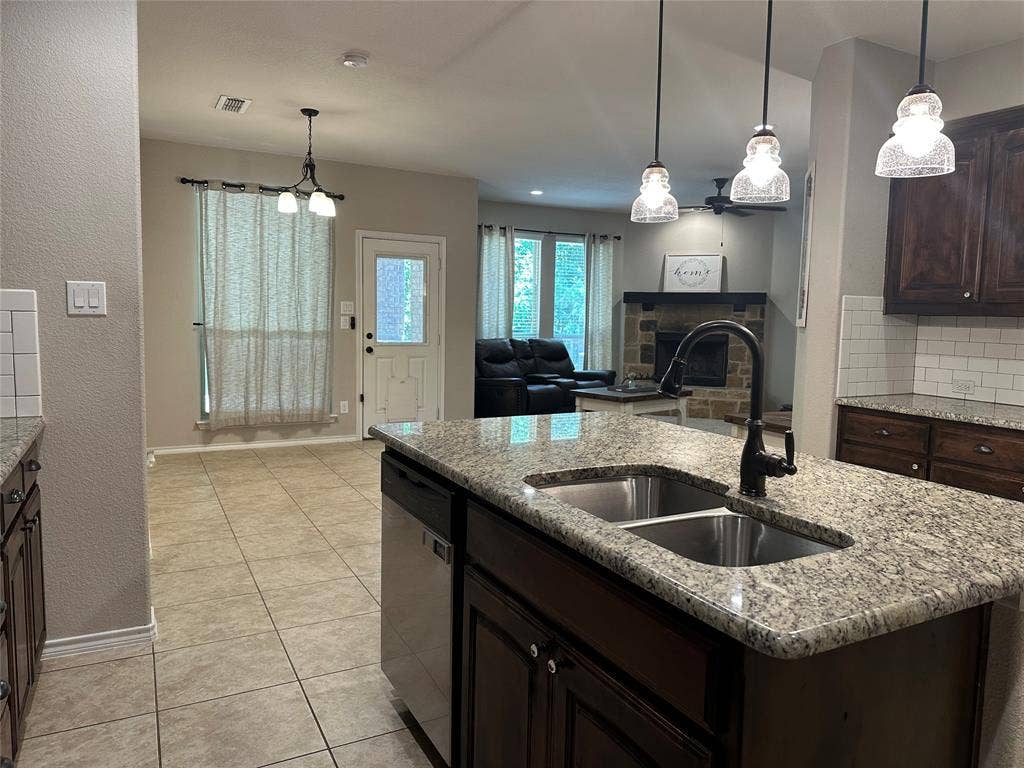 1236 Scott Drive, Weatherford, TX 76087 1236 Scott Drive, Weatherford, TX 76087