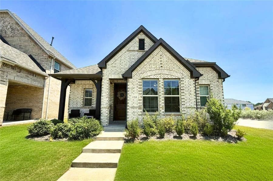 Property photo for 1314 Broadview Drive, Garland, TX