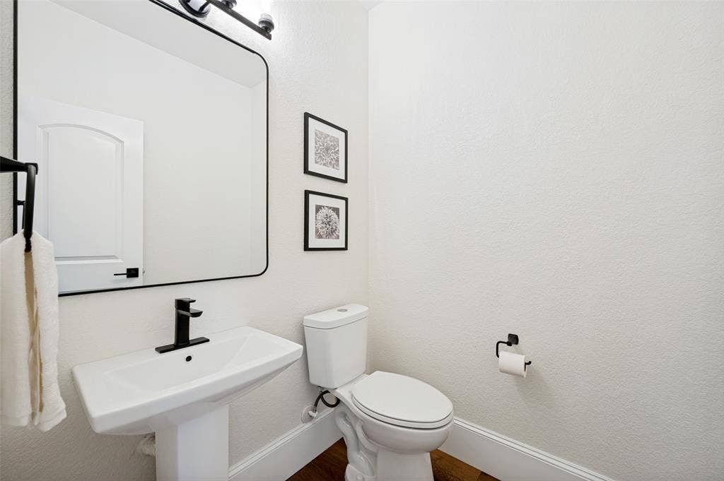 10432 Bartlett Drive, Frisco, TX 75035 10432 Bartlett Drive, Frisco, TX 75035