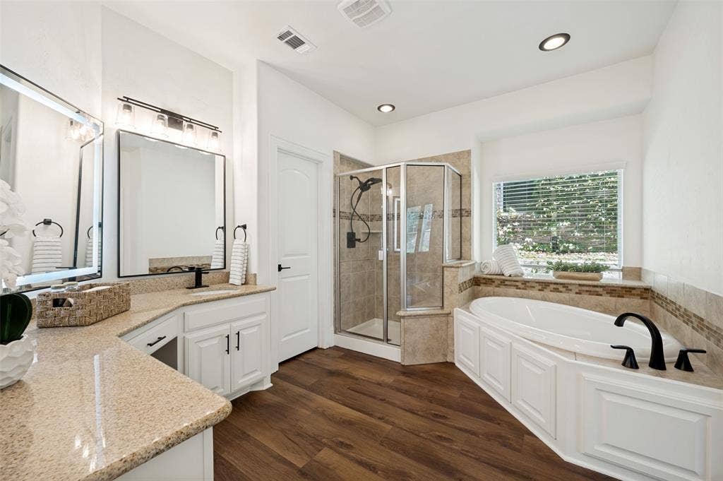 10432 Bartlett Drive, Frisco, TX 75035 10432 Bartlett Drive, Frisco, TX 75035