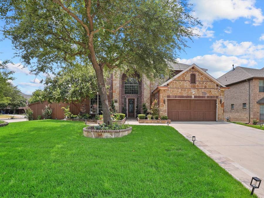 Property photo for 6708 Natures Way, Dallas, TX