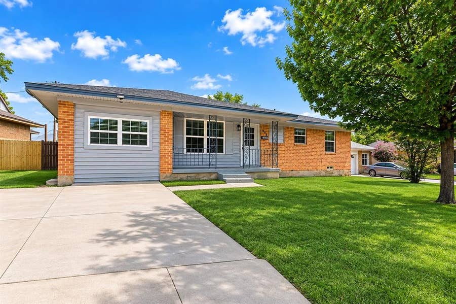 Property photo for 435 Allen Avenue, Duncanville, TX