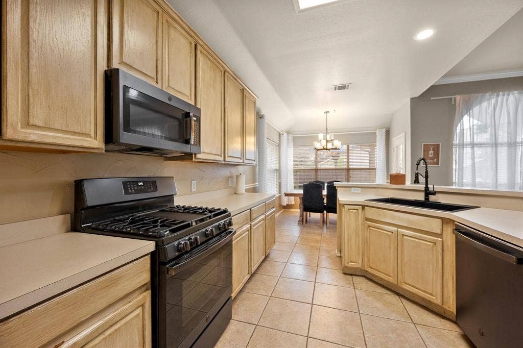 4412 Jessica Street, Fort Worth, TX 76244 4412 Jessica Street, Fort Worth, TX 76244