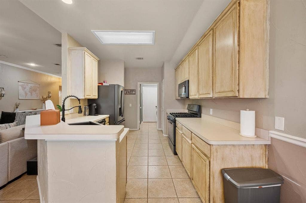 4412 Jessica Street, Fort Worth, TX 76244 4412 Jessica Street, Fort Worth, TX 76244