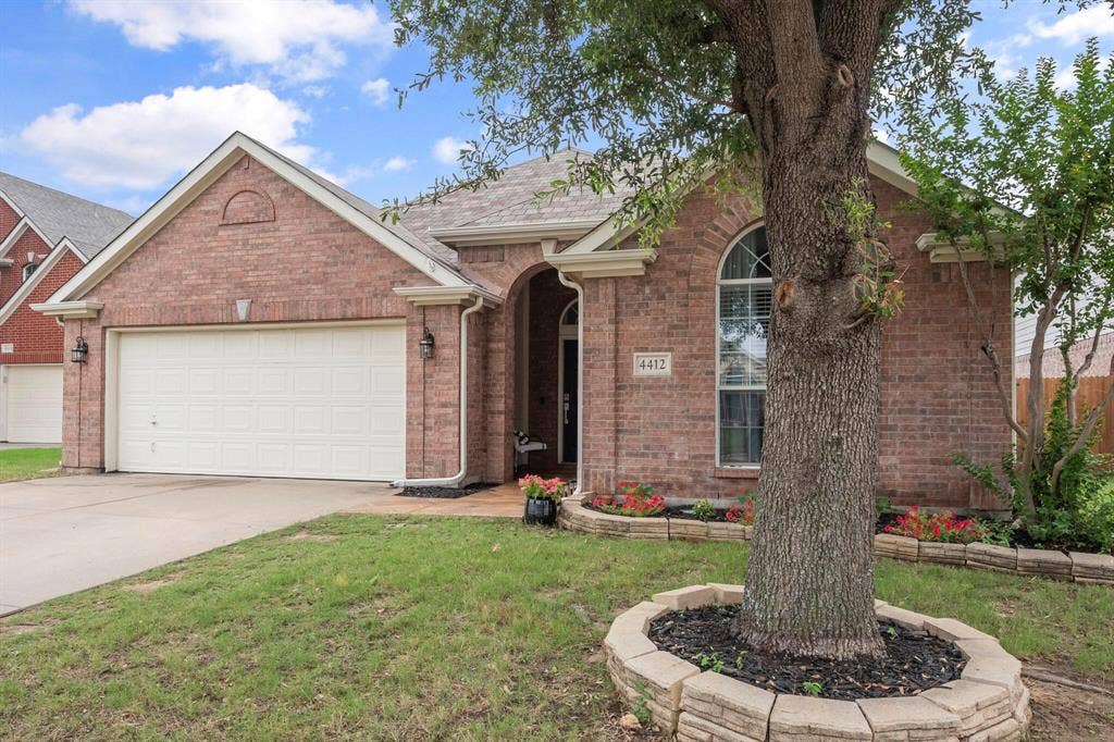 4412 Jessica Street, Fort Worth, TX 76244 4412 Jessica Street, Fort Worth, TX 76244