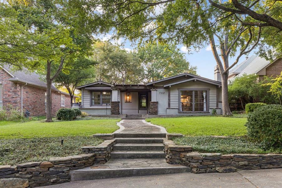 Property photo for 7937 Deer Trail Drive, Dallas, TX