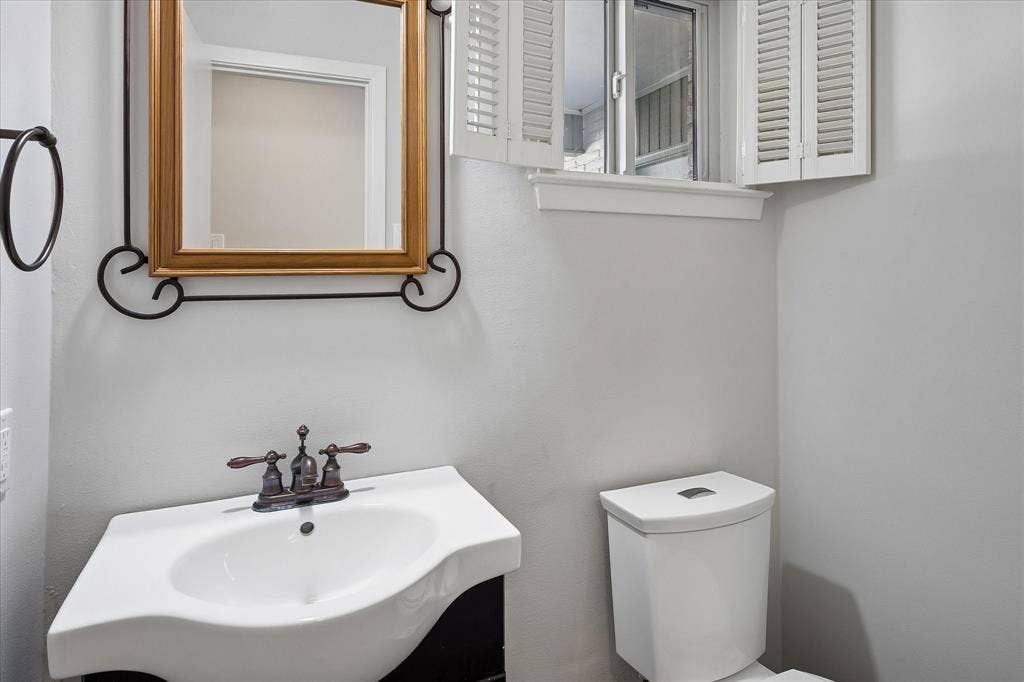 3237 Timberview Road, Dallas, TX 75229 3237 Timberview Road, Dallas, TX 75229
