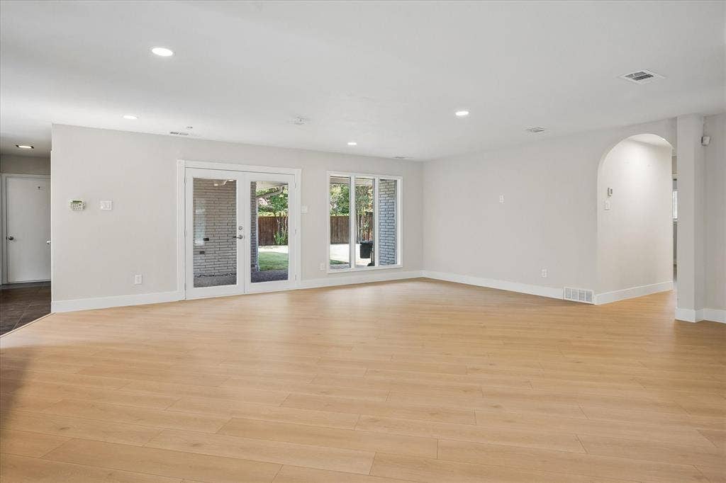 3237 Timberview Road, Dallas, TX 75229 3237 Timberview Road, Dallas, TX 75229