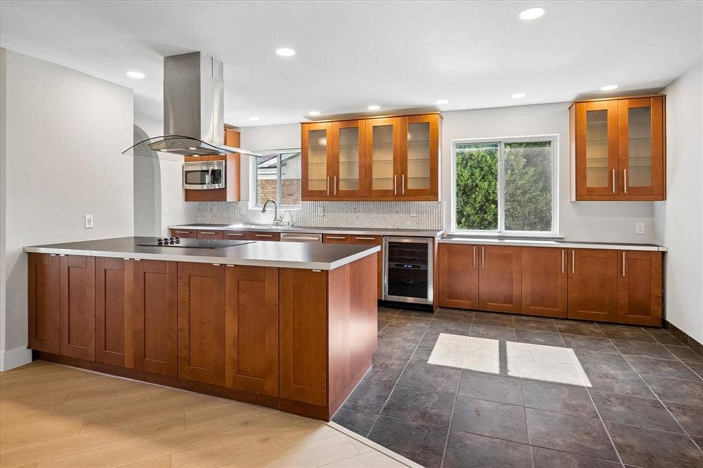 3237 Timberview Road, Dallas, TX 75229 3237 Timberview Road, Dallas, TX 75229