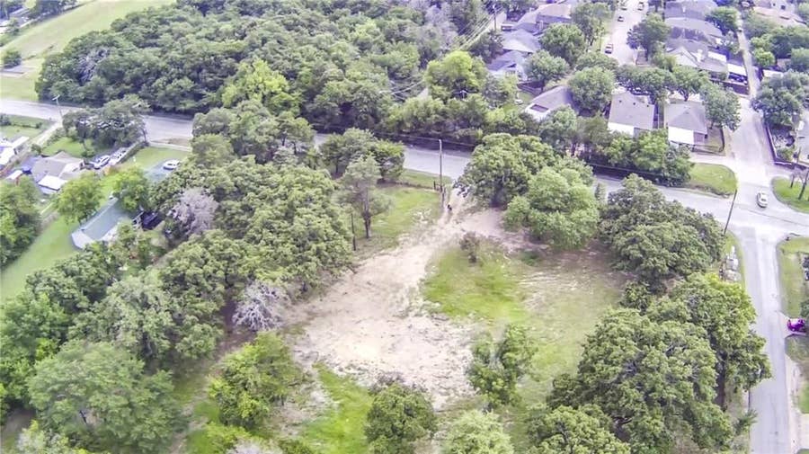 Property photo for 1320 S Sam Houston Road, Mesquite, TX
