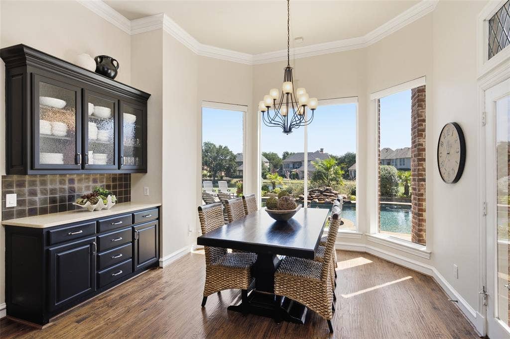 2808 Amesbury Drive, Plano, TX 75093 2808 Amesbury Drive, Plano, TX 75093