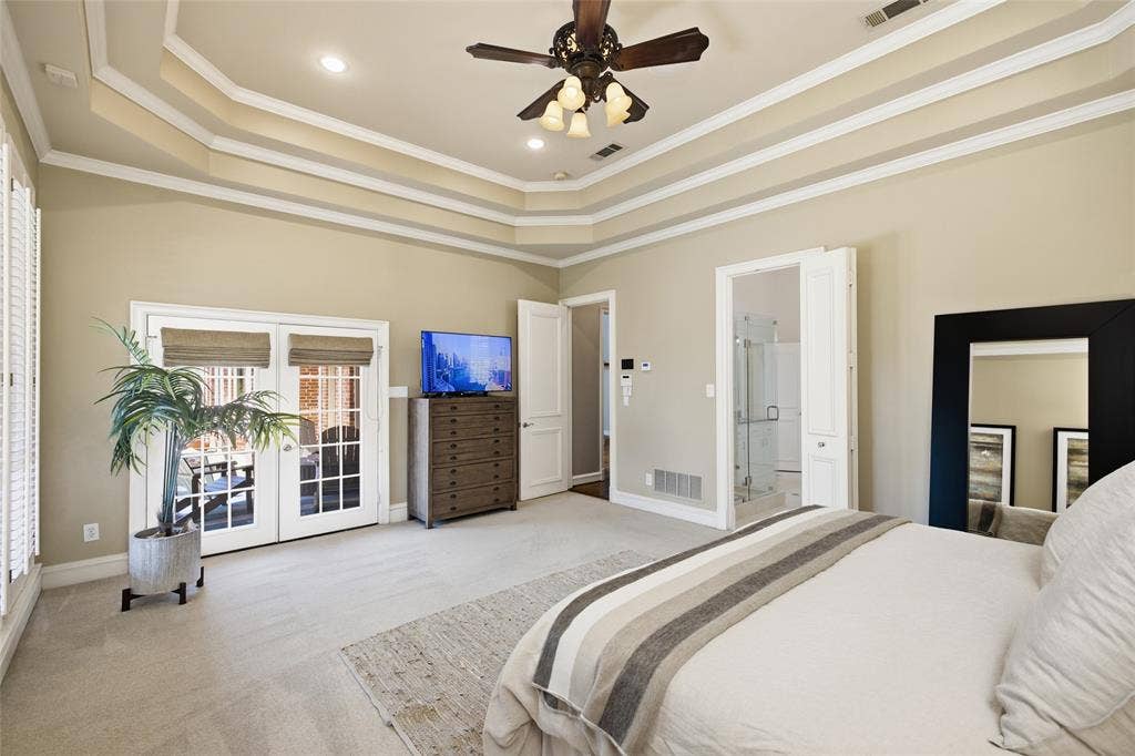 2808 Amesbury Drive, Plano, TX 75093 2808 Amesbury Drive, Plano, TX 75093
