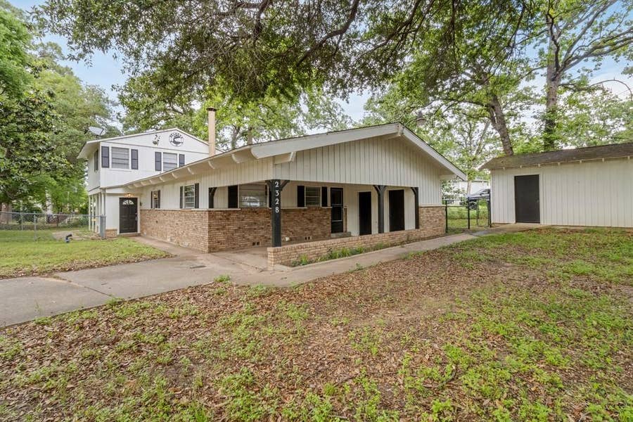 Property photo for 2328 Wildwood Way, Tool, TX