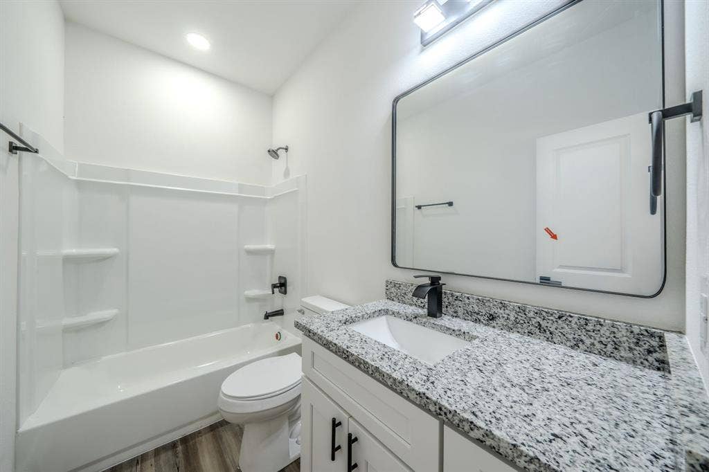 4860 LA PRADA, Malakoff, TX 75148 4860 LA PRADA, Malakoff, TX 75148