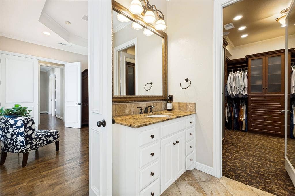6433 Brandon Court, Plano, TX 75093 6433 Brandon Court, Plano, TX 75093