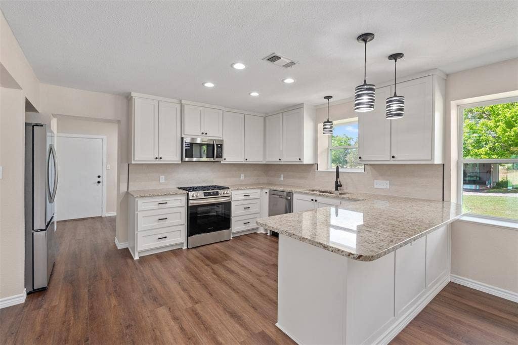 3672 FM 1861, Athens, TX 75752 3672 FM 1861, Athens, TX 75752