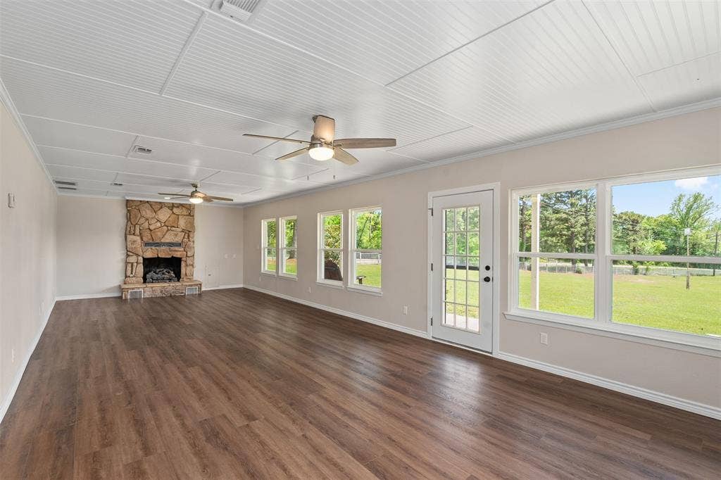 3672 E FM 1861, Athens, TX 75752