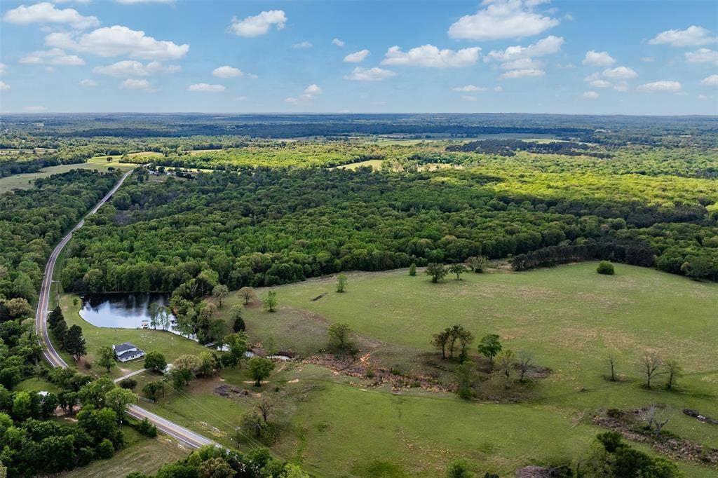 3672 E FM 1861, Athens, TX 75752