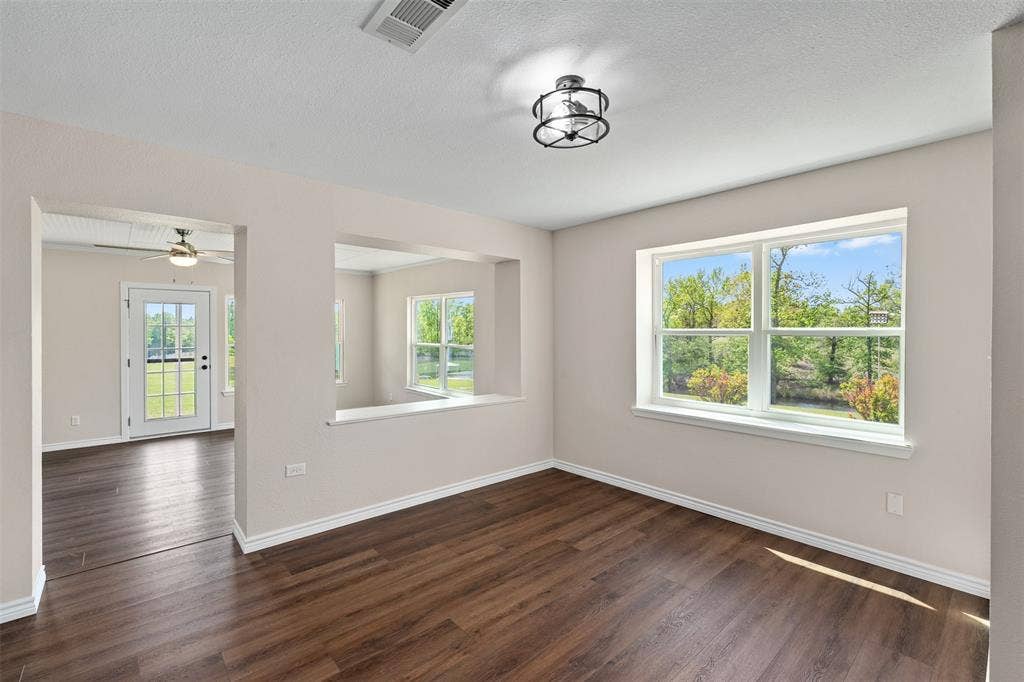 3672 E FM 1861, Athens, TX 75752