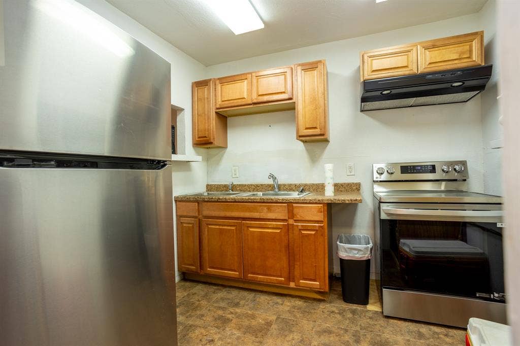3202 S Beckley Avenue, Dallas, TX 75224 3202 S Beckley Avenue, Dallas, TX 75224