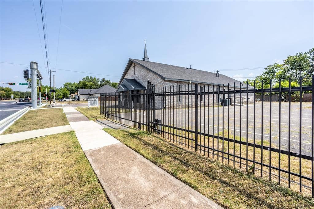 3202 S Beckley Avenue, Dallas, TX 75224 3202 S Beckley Avenue, Dallas, TX 75224